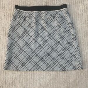 Karl Lagerfeld Windowpane
Pull On Mini Skirt Size
10 Black Grey‎